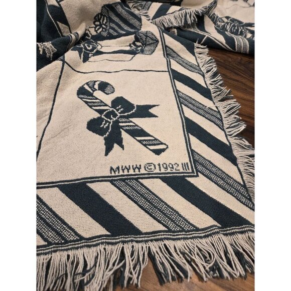 Vtg Christmas Woven Tapestry Throw Blanket With Fringes Reversible 47x71 - Picture 5 of 10
